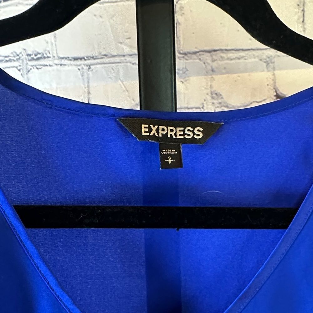 Express Women's Royal Blue V-Neck Blouse Sz Small - Picture 2 of 5